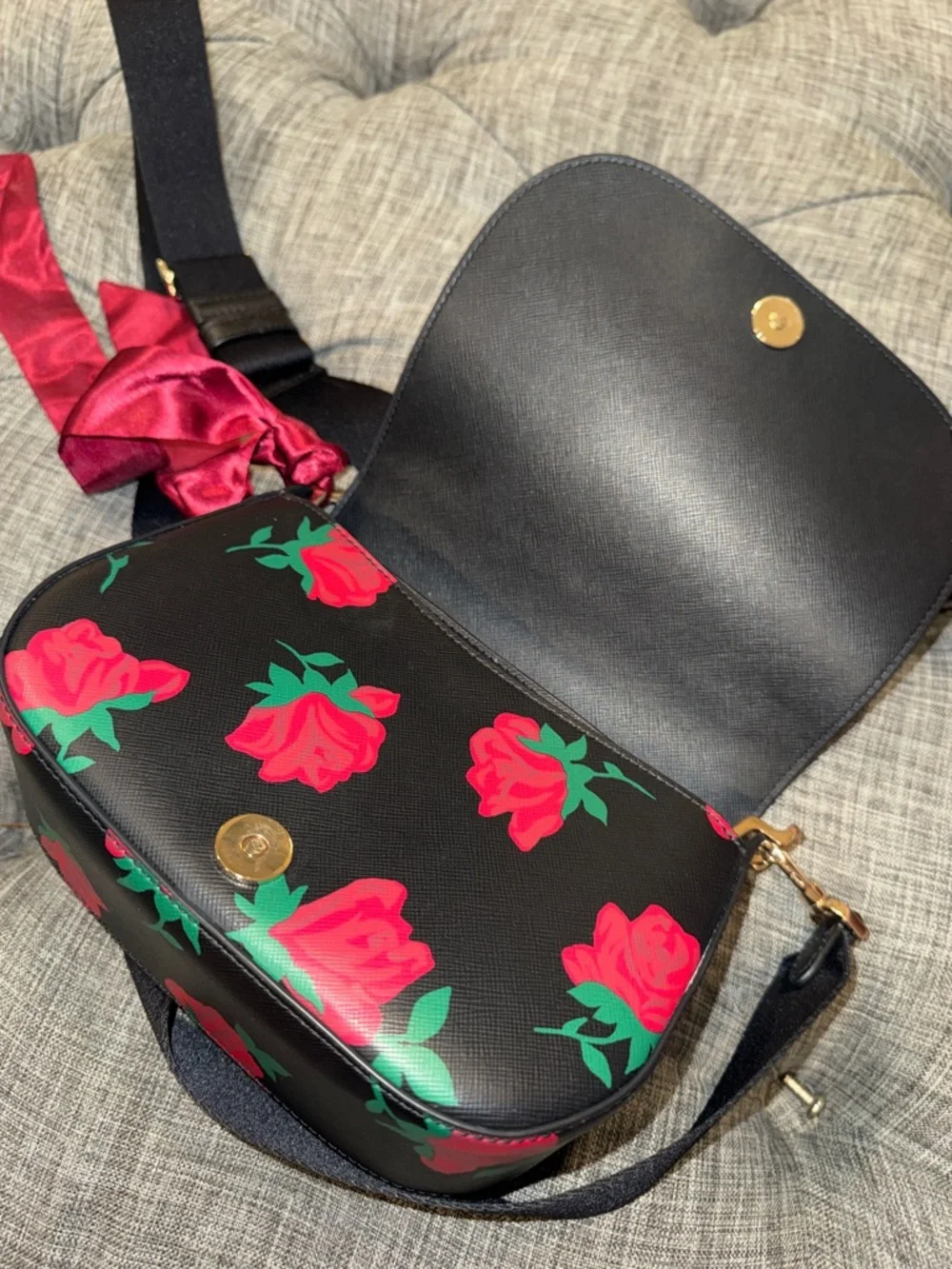 Kate Spade Bag Madison Rose Toss Printed Black Saddle Crossbody - Picture 10 of 17